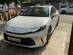 تۆیۆتا کامری